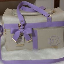 Lançamento de Mala Maternidade de Passeio com Laço